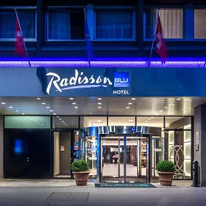 Radisson Blu, Отель