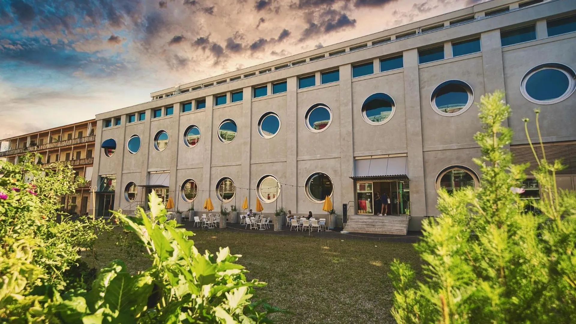 Silo Design & Boutique Hostel Basileia