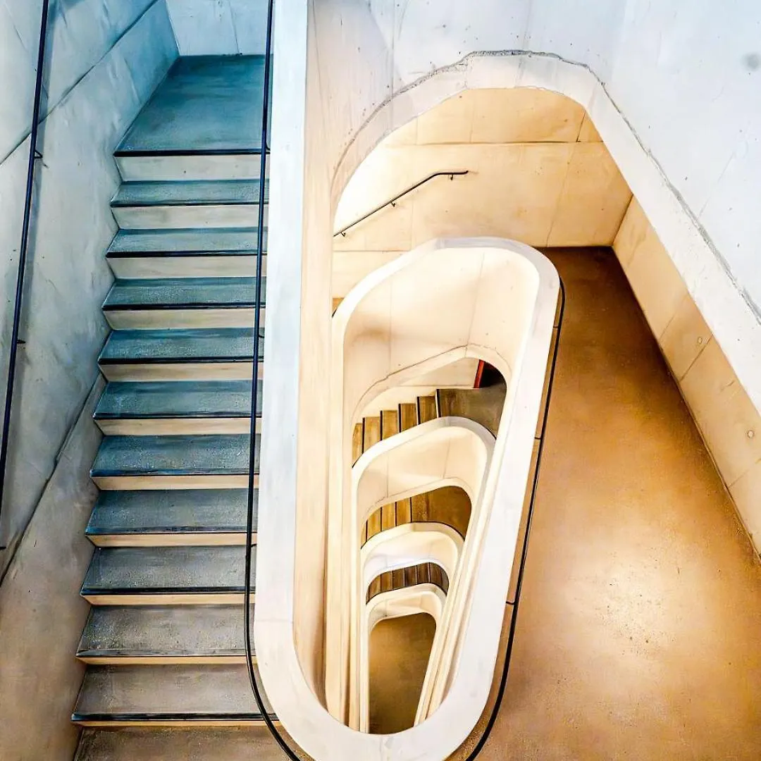 Silo Design & Boutique Hostel Bazel 0*,